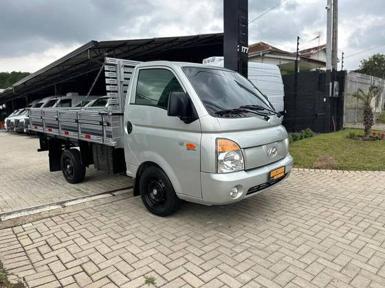 HYUNDAI HR 2.5 TCI HD LONGO COM CAÇAMBA 4X2 8V 97CV TURBO INTERCOOLER DIESEL 2P MANUAL HYUNDAI HR 2.5 TCI HD LONGO COM CAÇAMBA 4X2 8V 97CV TURBO INTERCOOLER DIESEL 2P MANUAL